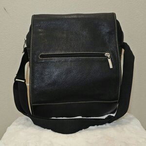 Jamah Black Leather Crossbody Messenger Bag